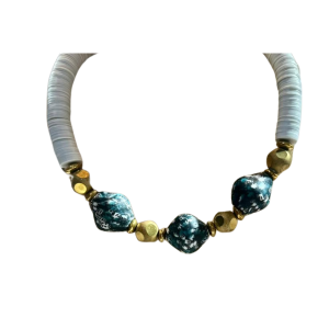 The Akra Midnight Amulet